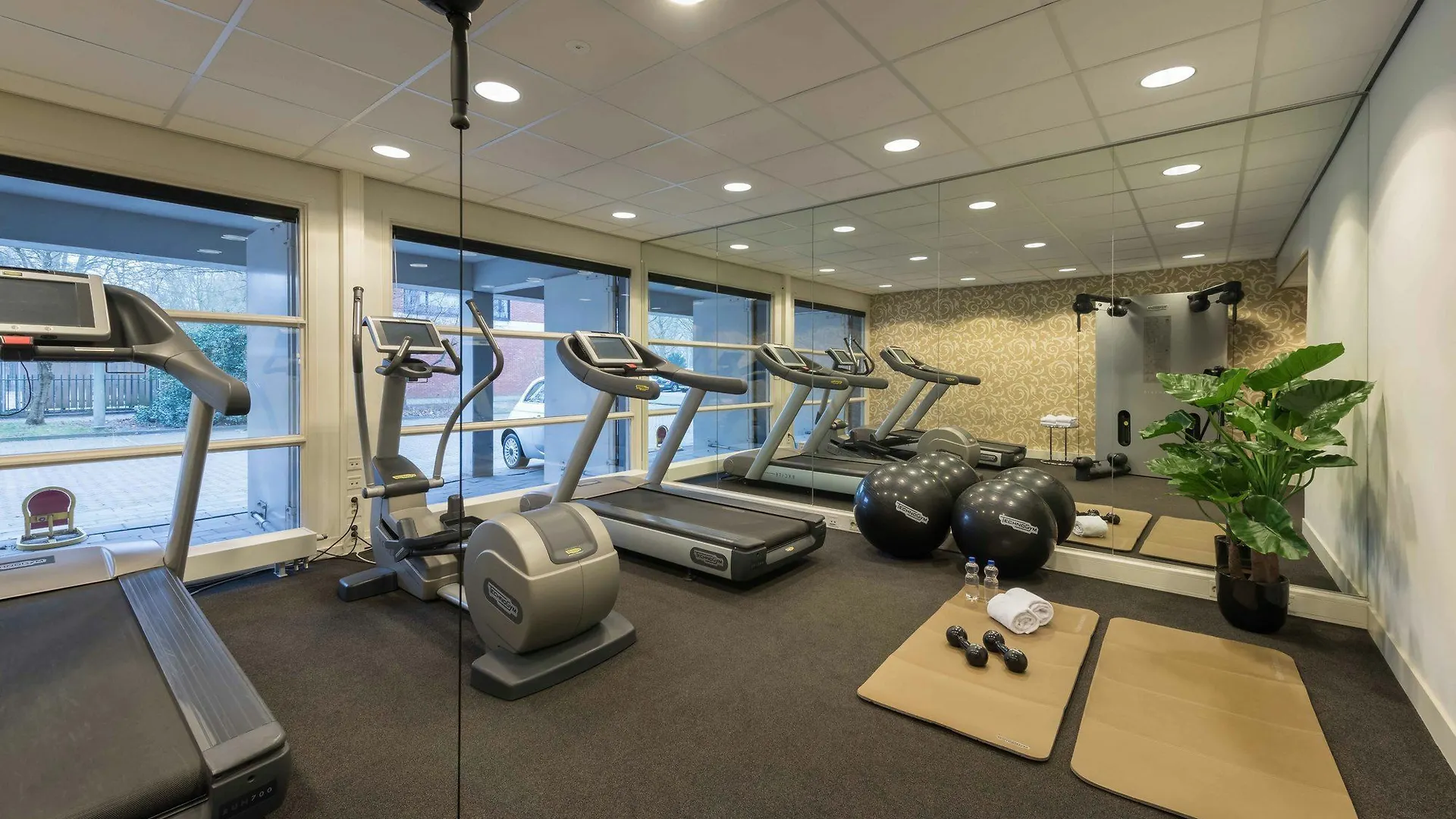 Htel Serviced Apartments Amsterdam 0*,  Niederlande
